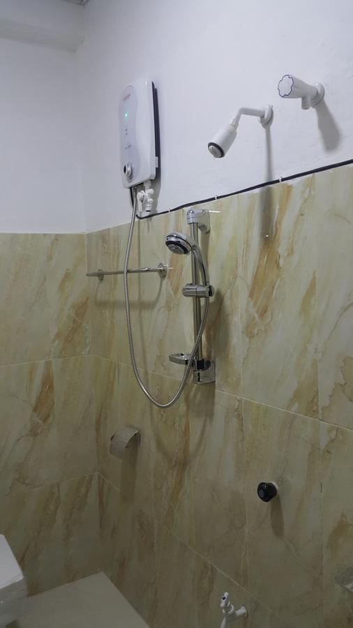 City Capital Hostel Anuradhapura Exteriör bild